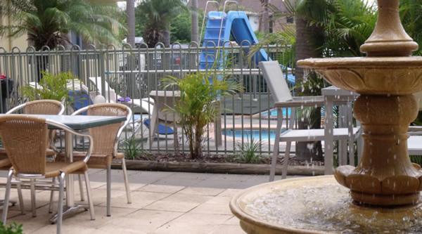 Oceanside Hawks Nest Hotel Екстериор снимка