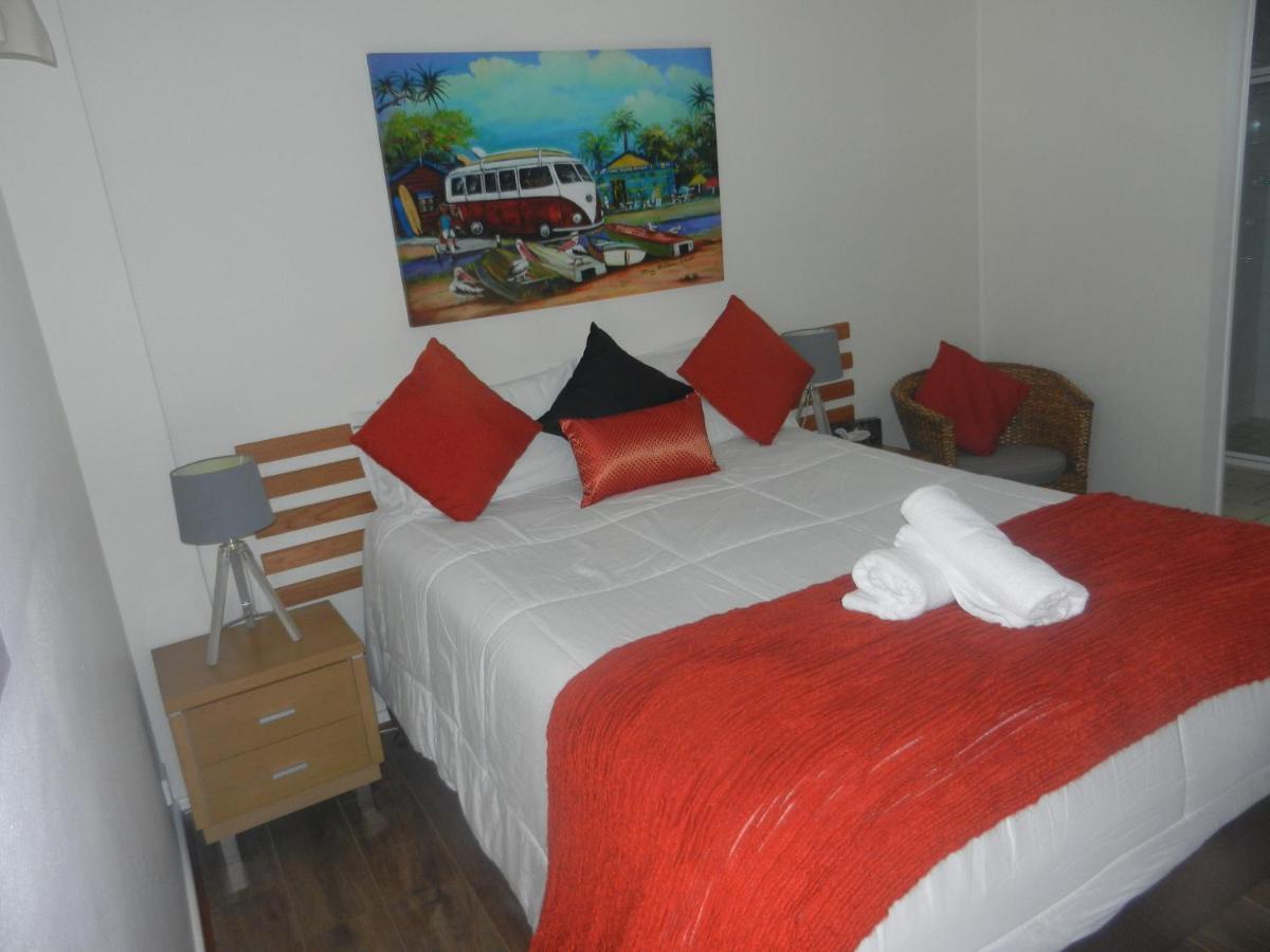 Oceanside Hawks Nest Hotel Екстериор снимка
