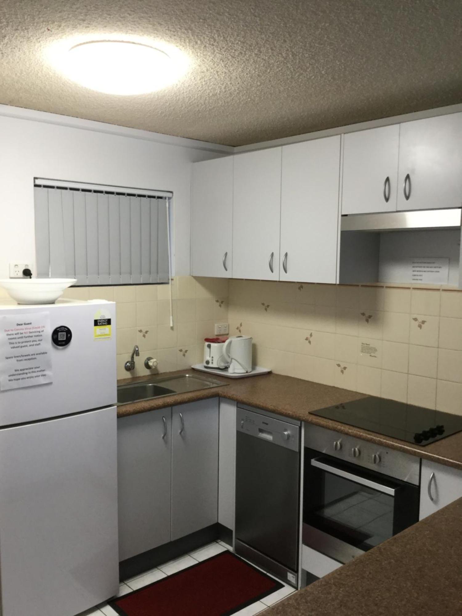 Oceanside Hawks Nest Hotel Екстериор снимка